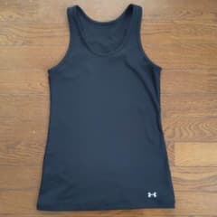☆美品☆　女性用アンダーアーマータンクトップ　Ｍサイズのサムネイル
