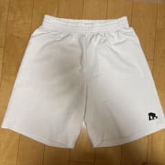ホワイトパンツ 黒色ロゴ付きのサムネイル