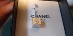 CHANEL片耳ピアス シルバーのサムネイル