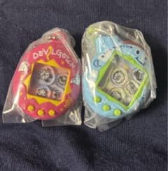 たまごっち シャカシャカチャーム 2個セットのサムネイル