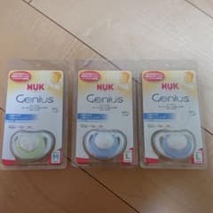 NUK おしゃぶり 3点のサムネイル