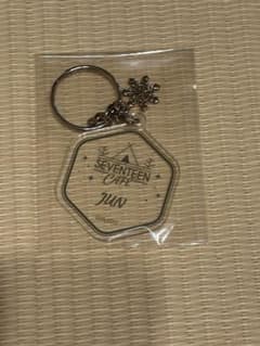 SEVENTEEN CAFE 2022 ジュン アクリルキーホルダー - メルカリ