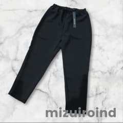 mizuiroind　テーパードパンツ　イージーパンツ　黒のサムネイル