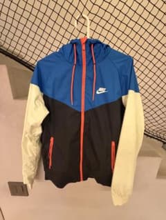 NIKE ウィンドブレーカーのサムネイル
