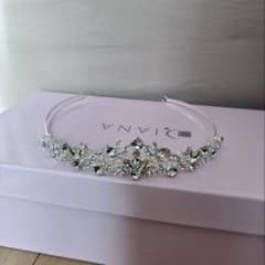 ウェディング　ヘッドドレス　ティアラのサムネイル