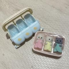 シルバニアファミリー 三つ子ちゃん ベビーカーセットのサムネイル
