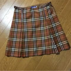 バーバリーのスカートのサムネイル