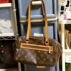Louis Vuittonのバックです。みゆみゆ様専用です。購入駄目ですよ♪のサムネイル