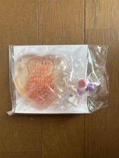 ME:I Sweet Holiday 入場特典 カイロ ケーブルカバーのサムネイル