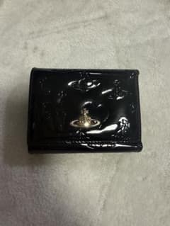 Vivienne Westwood 三つ折り財布 エナメル ブラックのサムネイル