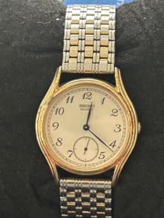 希少品GUESS 腕時計 I17565L1 スクエア ラインストーン新品電池 