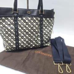 【タグ付き】美品 ゲラルディーニ レザー ショルダーバッグ 　袋付き ゲラルディーニ 2way レザー ソフティ ショルダー 総柄 保存袋付