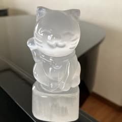 kdashさま専用高品質！セレナイト　招き猫　天然石置物　Z293 kdashさま専用高品質！セレナイト 招き猫 天然石置物 Z293 - メルカリ