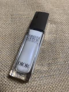 Dior Forever Glow ハイライトリキッド Pearlyのサムネイル
