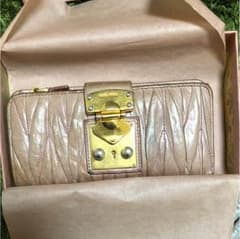 miumiu長財布のサムネイル