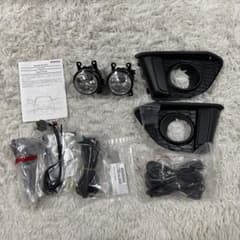 フィット3 フォグランプ一式【未使用】のサムネイル