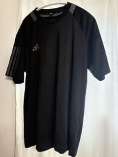 adidas AEROREADY 黒 ラグランスリーブシャツのサムネイル