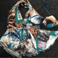 水着3点セットのサムネイル