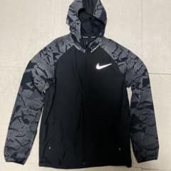 NIKE ナイキ エッセンシャル フラッシュ フーディ リフレクティブ 