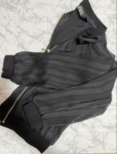 ZARA ブラック ジャンパー Mサイズのサムネイル