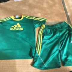 adidas アディダスのサムネイル