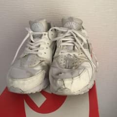 NIKE AIR HUARACHE ハラチのサムネイル