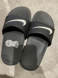 ナイキ　サンダル　ベナッシのサムネイル