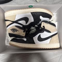 NIKE Air Jordan 1 High OGのサムネイル