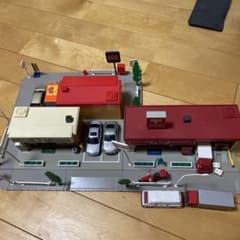 旧トミカタウン廃盤 コンビニ 郵便局 車両付き 旧トミカタウン廃盤 コンビニ 郵便局 車両付き - メルカリ