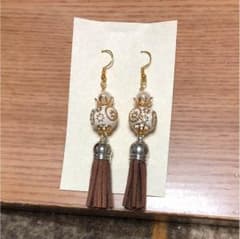 ピアスのサムネイル
