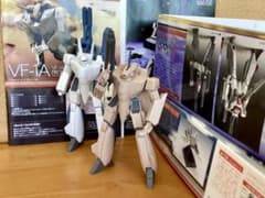 週末限定値下げ　WAVE 1/100 バルキリー　 オマケ多数 日曜値下げ WAVE 1/100 バルキリー オマケ多数 - メルカリ