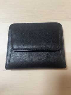 二つ折り財布のサムネイル