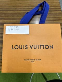 LOUIS VUITTON ショップ袋のサムネイル