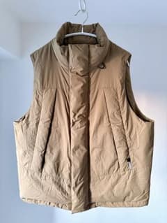 GORE-TEX INFINIUM ベージュダウンベスト - メルカリ