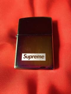 お値下げ！　SUPREME Zippo オイルライターのサムネイル