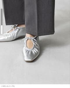 hichon✖️welleg シルバー フラットシューズ 23.5cmのサムネイル