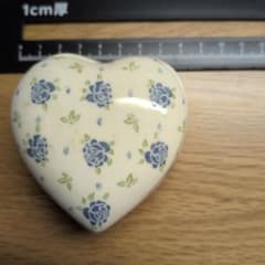 ハート型 小物入れ 陶器製 花柄 ジュエリーボックスのサムネイル