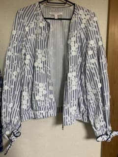 ZARA 春秋花柄アウターのサムネイル