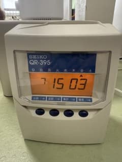 時間集計　タイムレコーダー　QR-395 SEIKO QR-395 タイムレコーダー 【タイムカードラック付き】 - メルカリ
