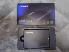 【新品未開封】SATA3.0 2.5インチ SSD1TB R:560MB/sのサムネイル