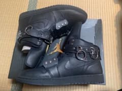 COMME des GARÇONS × Nike Air Jordan 1のサムネイル