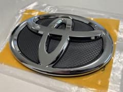 TOYOTA エンブレム フード用 新品のサムネイル