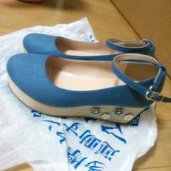 (美品)（値下げ）THE EMPORUMのパンプスのサムネイル