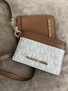 MICHAEL KORS パスケース・定期入れのサムネイル