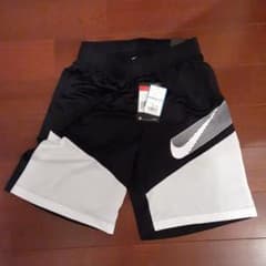 NIKE　ハーフパンツのサムネイル