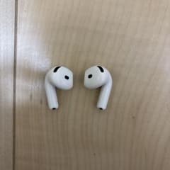 Apple AirPods 第4世代 本体 左右セット ノイキャン無しモデルのサムネイル