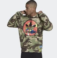 achi＊様専用adidas originals   パーカーのサムネイル