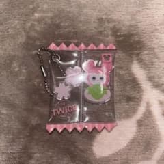 TWICE THIS IS FOR 国立FCくじ　シャカシャカキーホルダー　モモのサムネイル