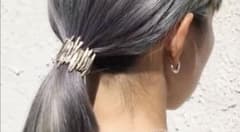 プリュイ ヘアアクセサリー シャッタード M ヘアピアス - メルカリ