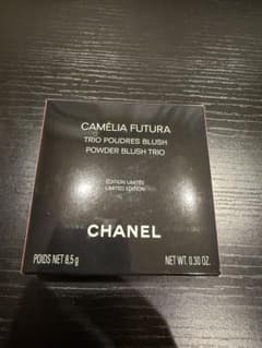 CHANEL CAMÉLIA FUTURA パウダーチークトリオのサムネイル